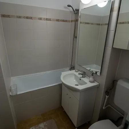 Lujerului Apartament شقة